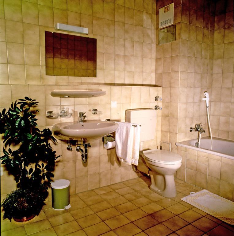 Aparthotel Цвізель Номер фото